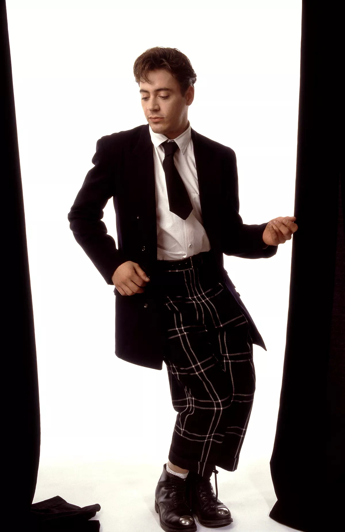 Роберт Дауни младший в молодости