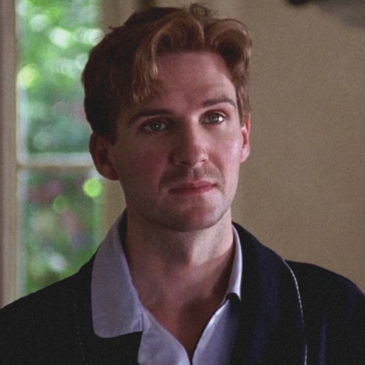 Рэйф Файнс в молодости