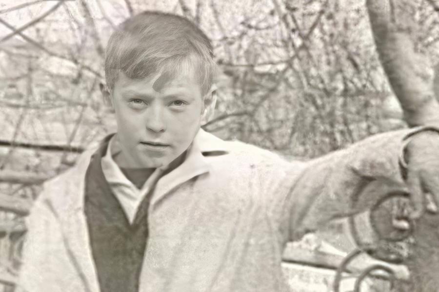 Виктор Сухоруков в молодости