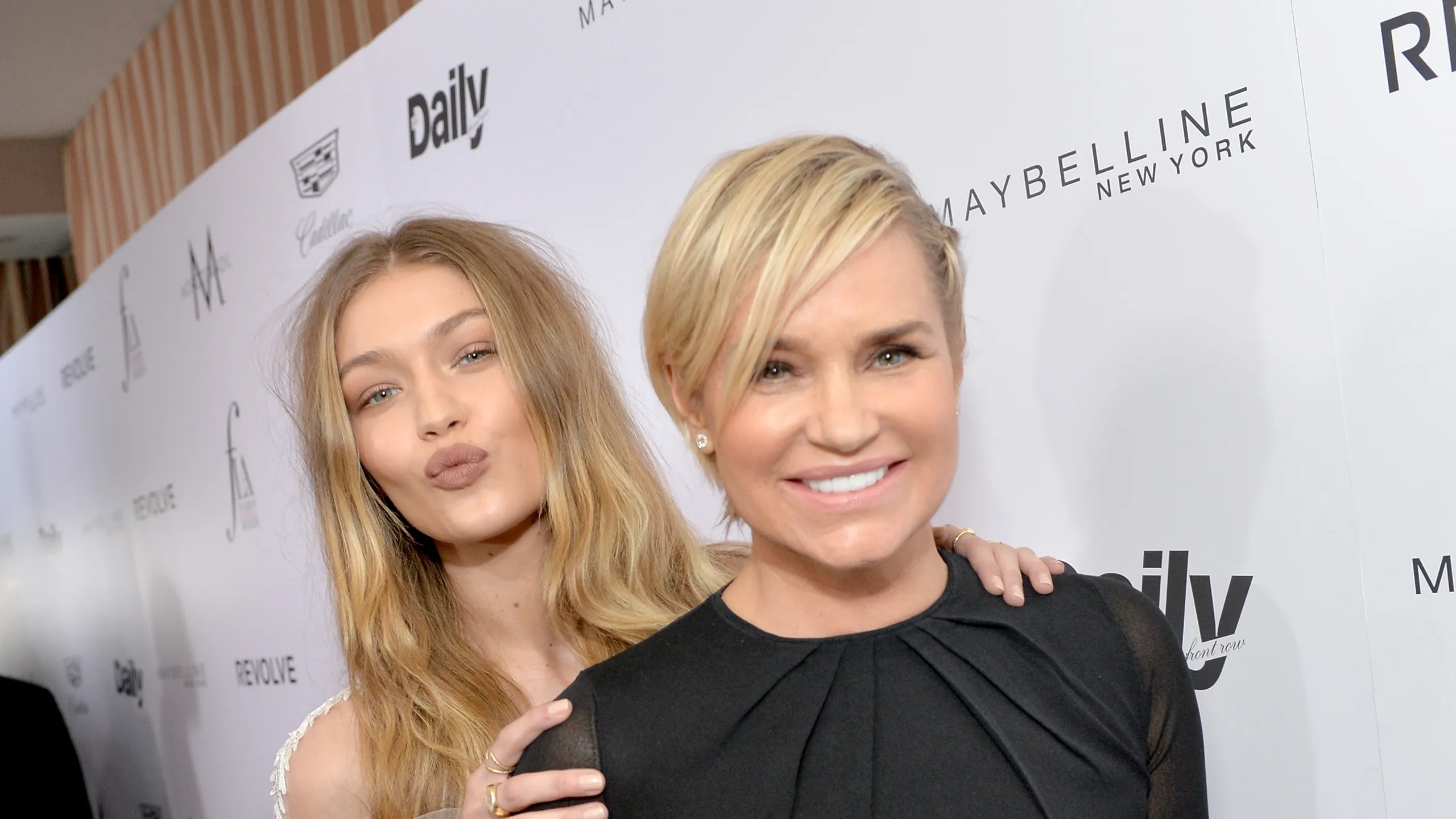 Иоланда Хадид в молодости