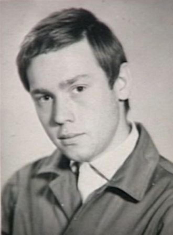 Виктор Сухоруков в молодости