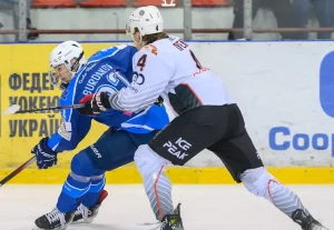 Сокіл у серії булітів обіграв Кременчук у матчі лідерів чемпіонату України з хокею