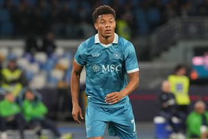 Наполі схиляється до необхідності операції для Нереса