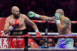 Менеджер Ф’юрі Браун: Тайсон переможе Усика, якщо буде битися з ним в Англії