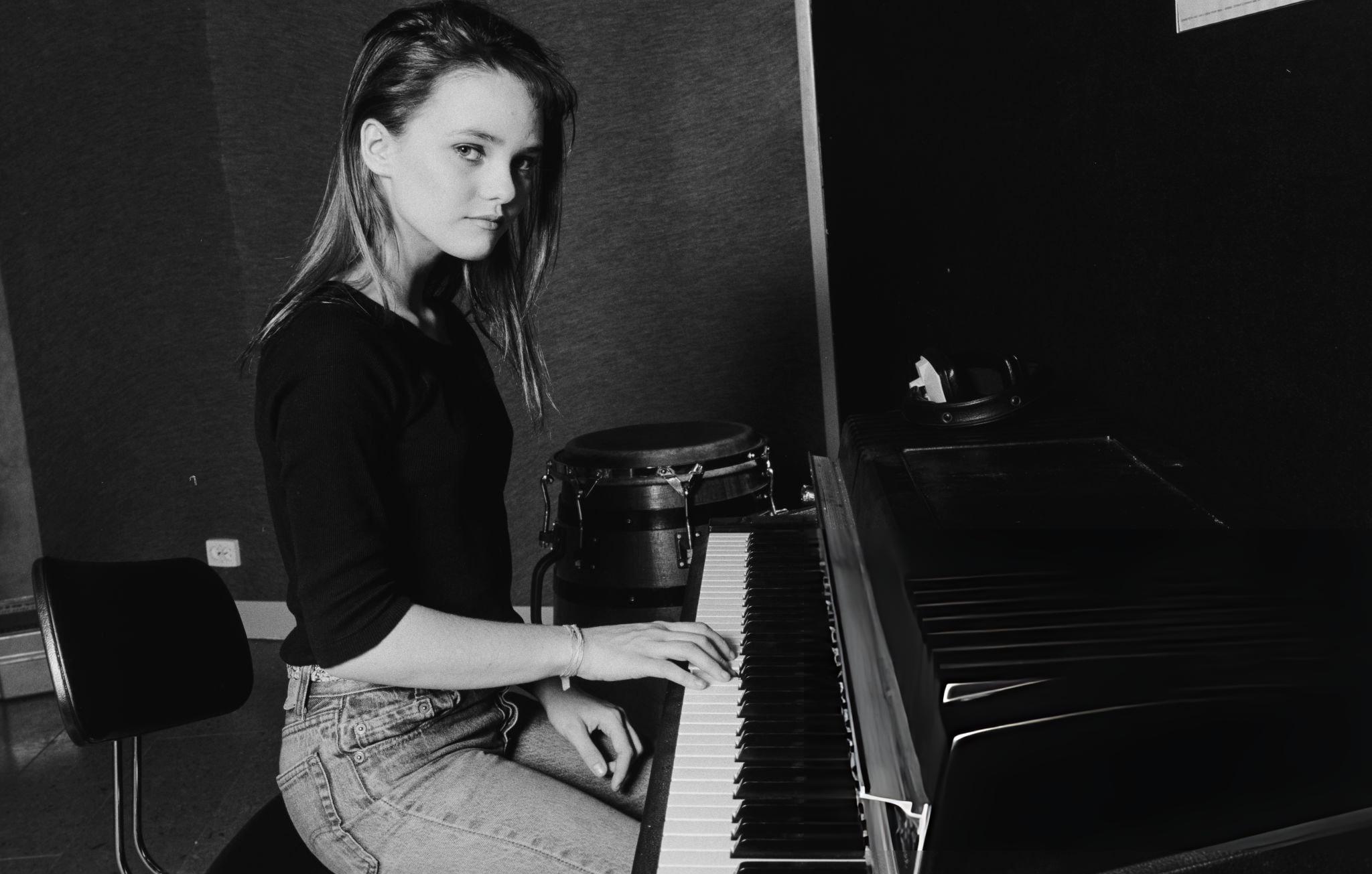 Ванесса Паради в молодости