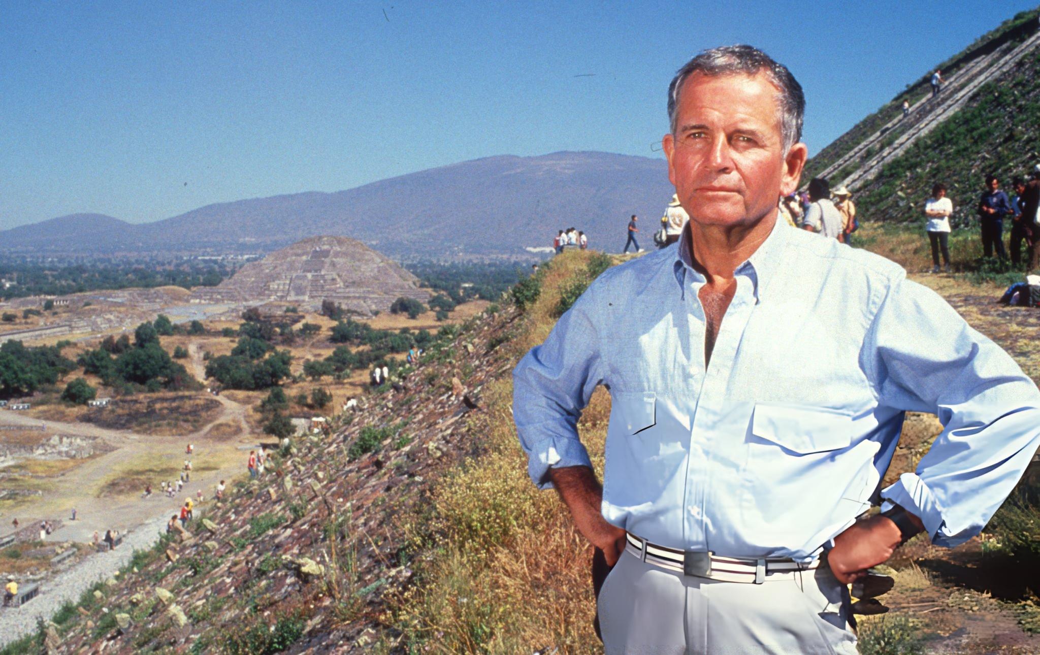 Иэн Холм в молодости