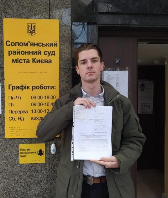 Василь Ратушний Брат Романа Ратушного: Биография и общественная деятельность