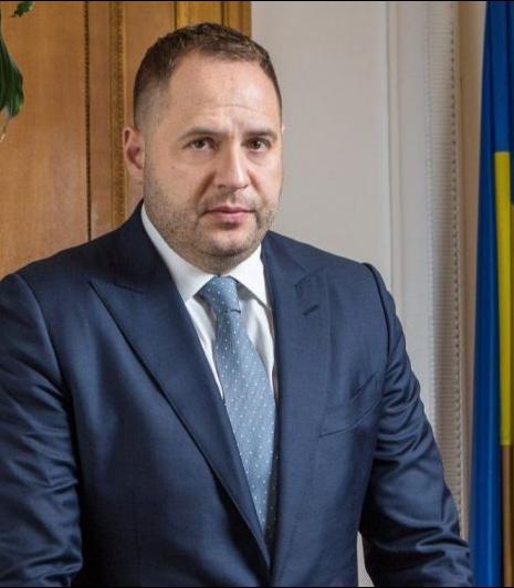 Андрій Єрмак Особисте Життя: біографія, кар'єра та сімейні деталі