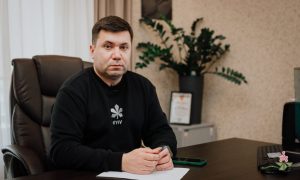 Андрій Вітренко Батьки: биография, семья и карьера